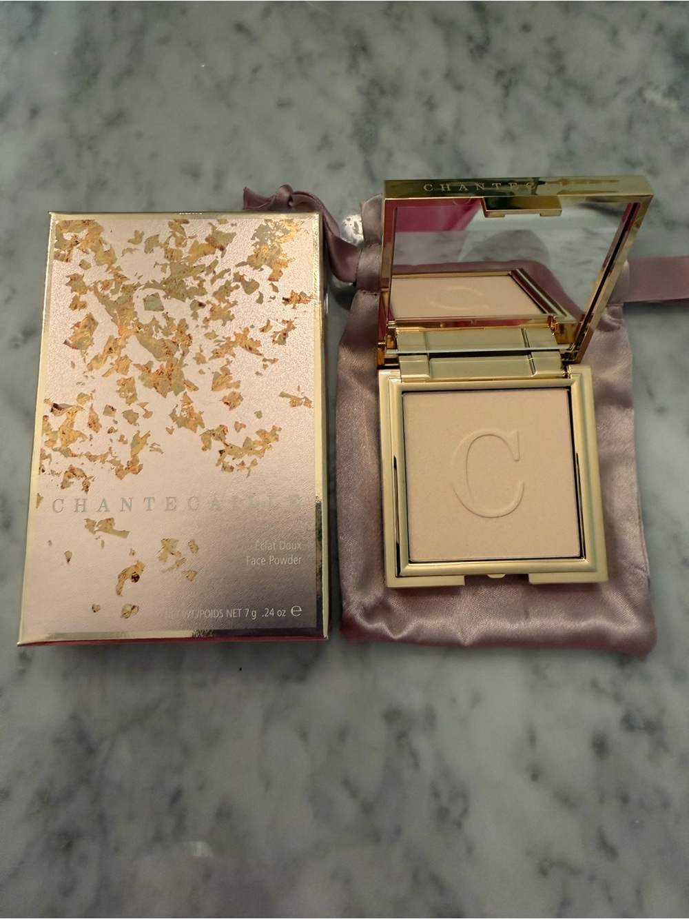 NIB- Chantecaille Eclat Deux Face Powder